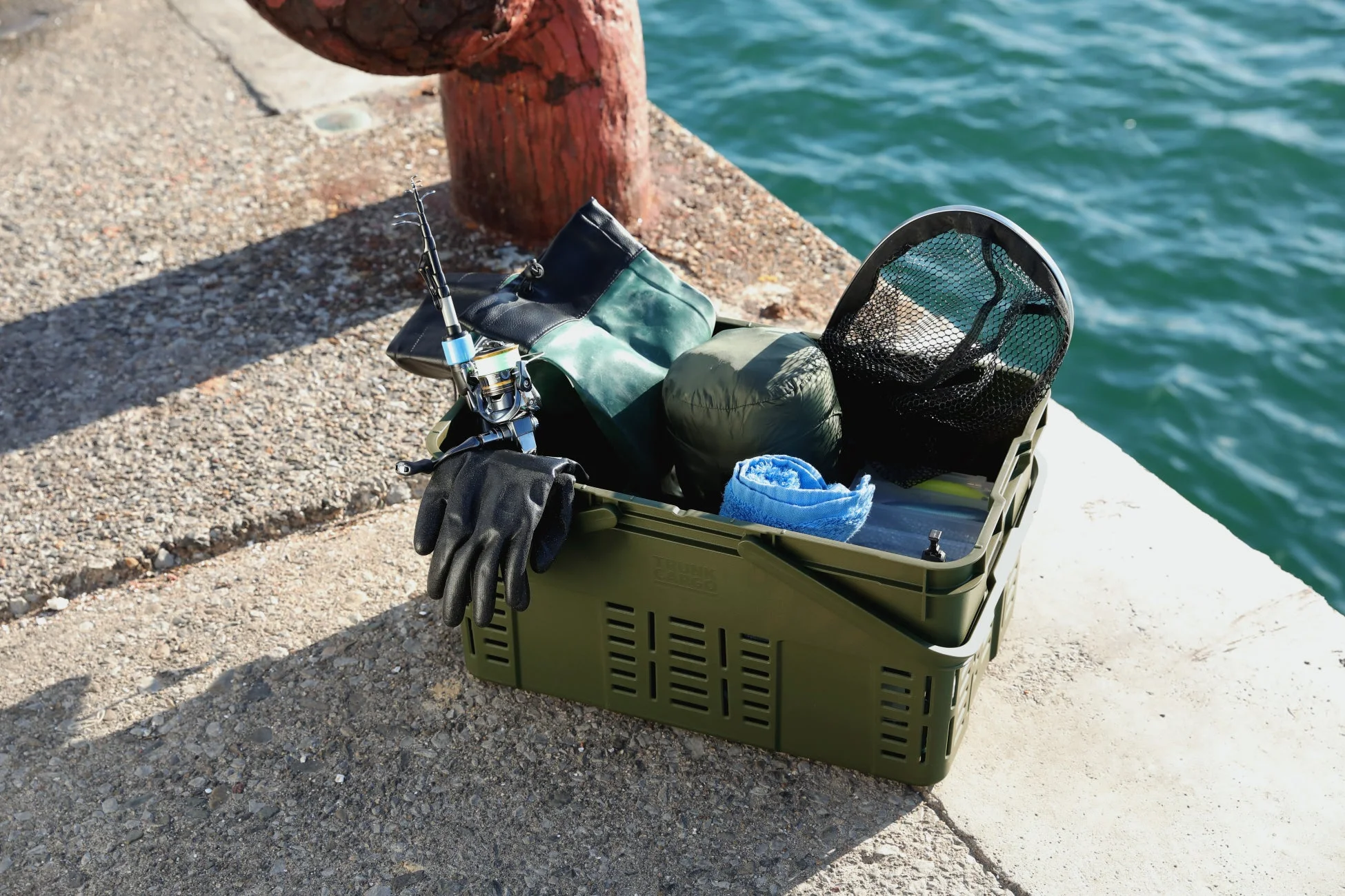 メッシュカーゴ36と釣り道具