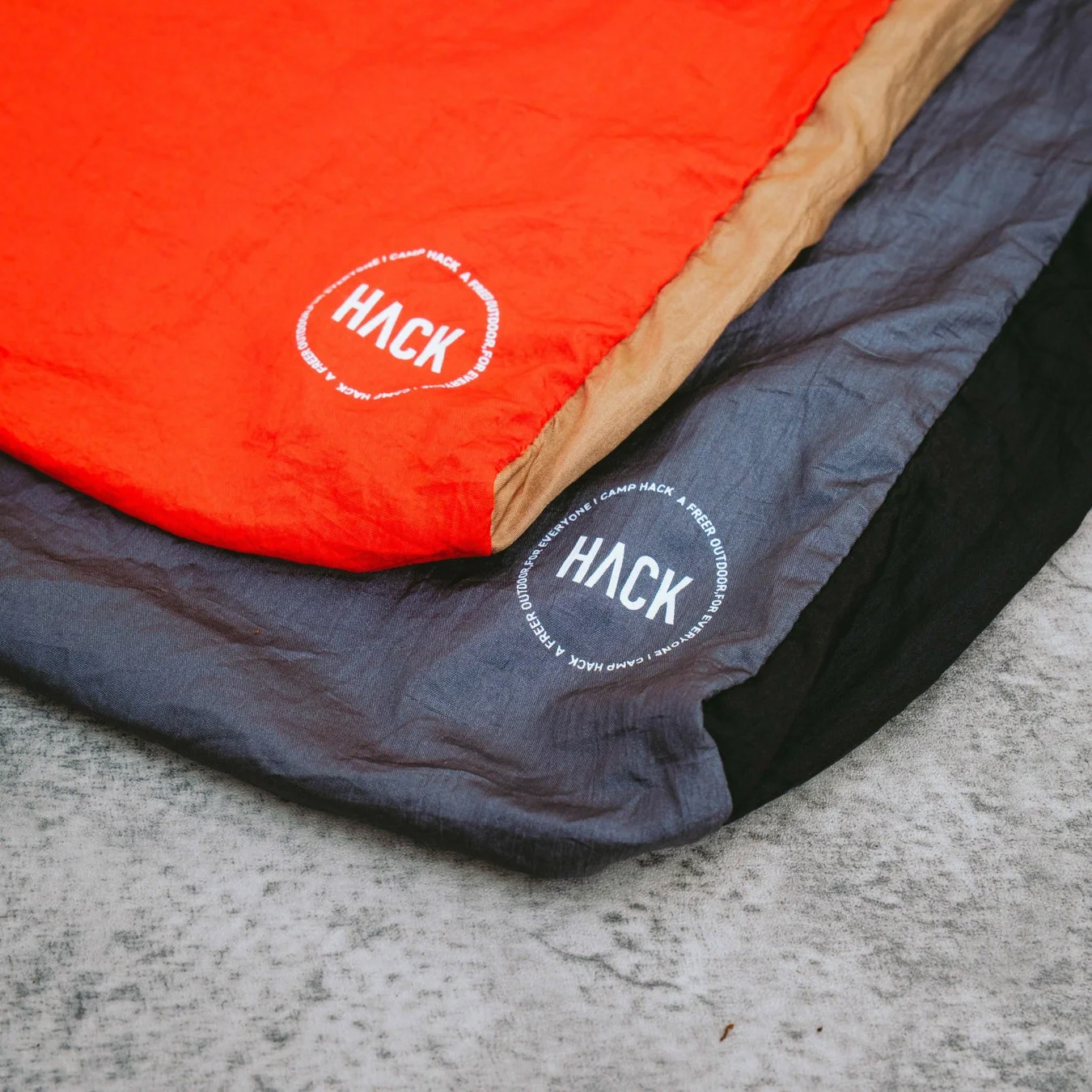 HACKロゴの布製品