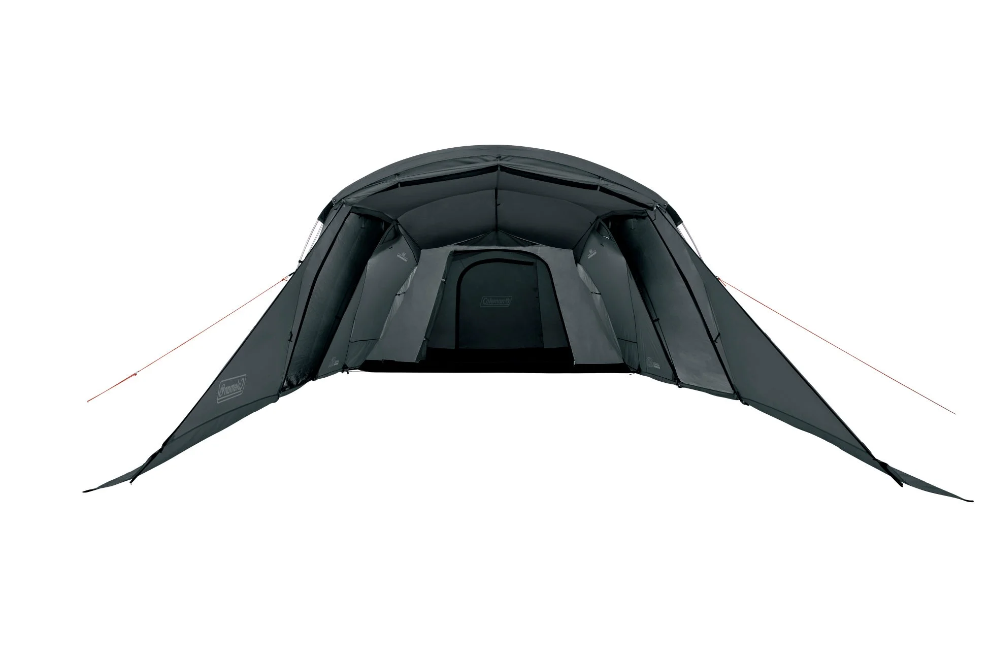 大型シェルターとして使用したテント内部