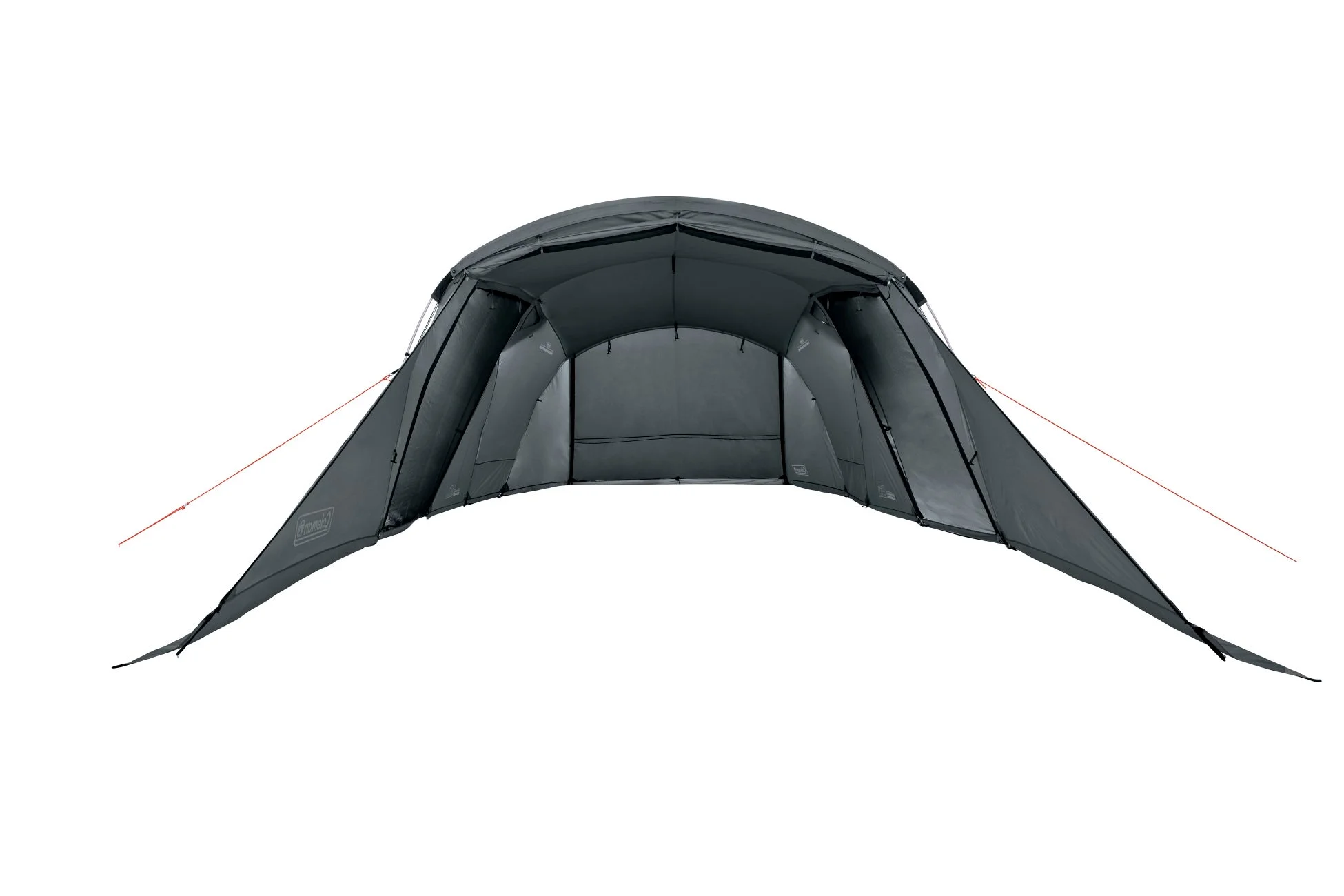 大型シェルターとして使用したテント内部別アングル