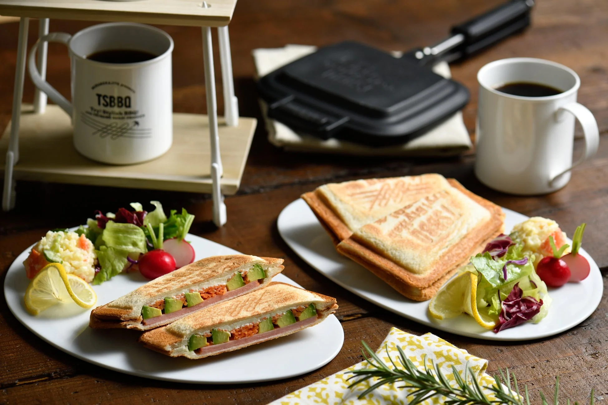 キャンプ飯のホットサンドとコーヒー