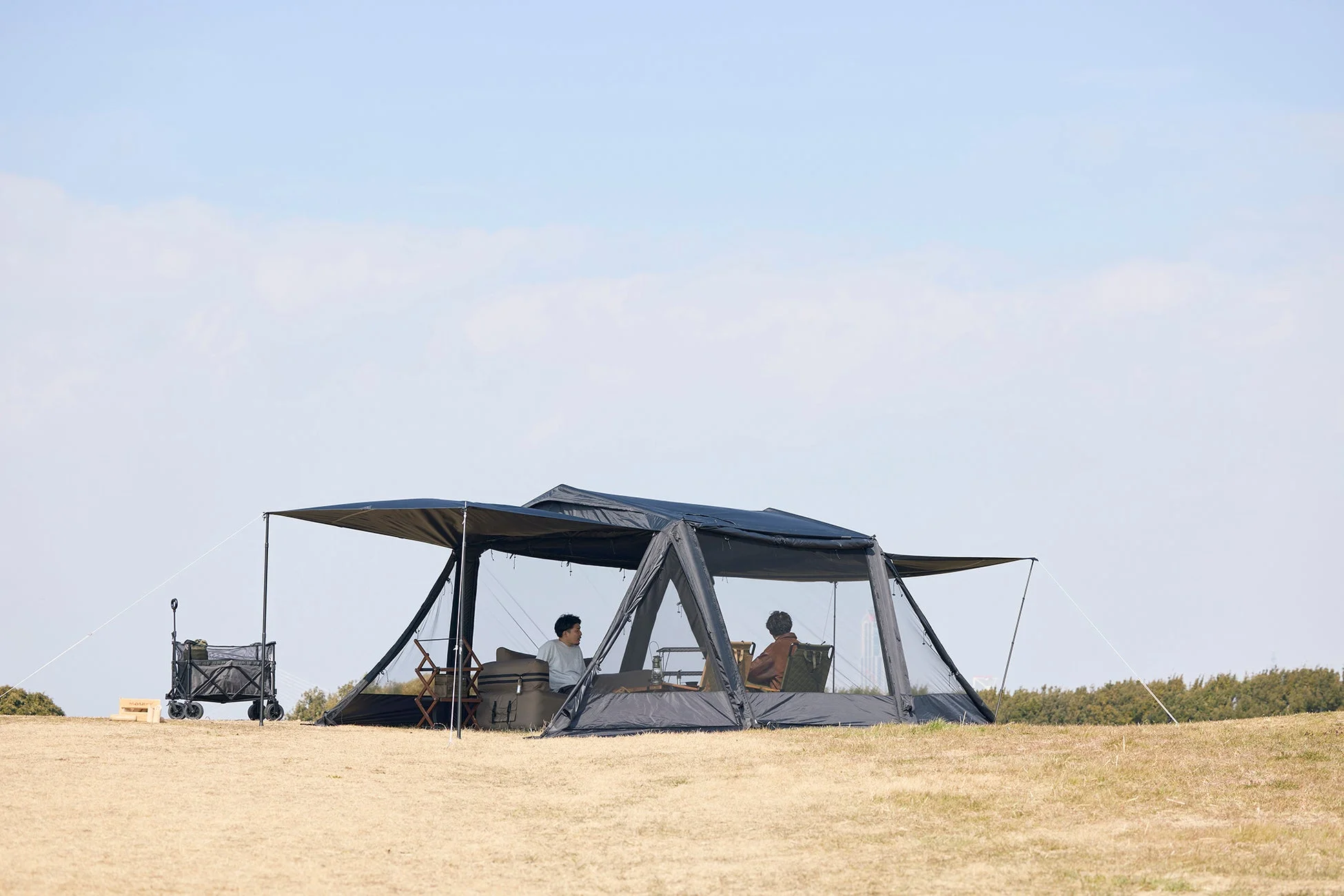 テント内部の様子