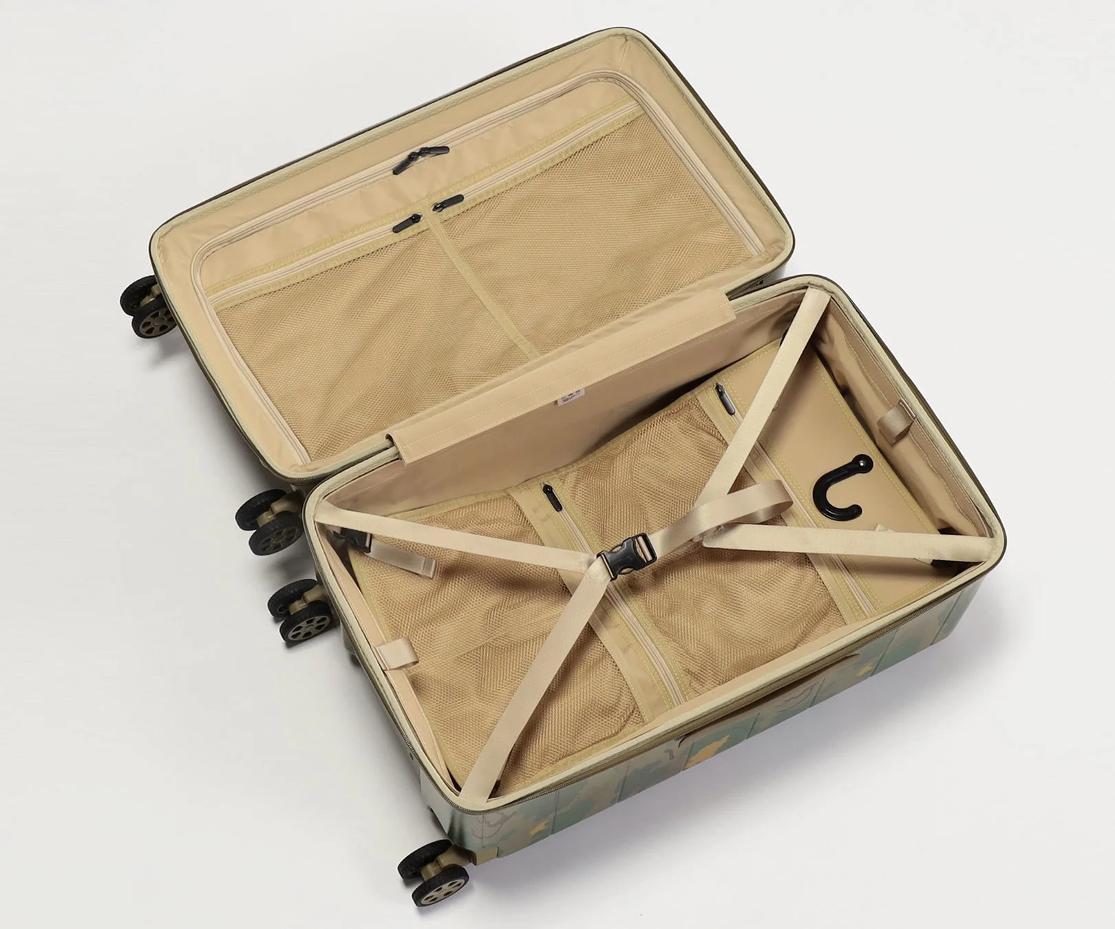 スーツケース内部