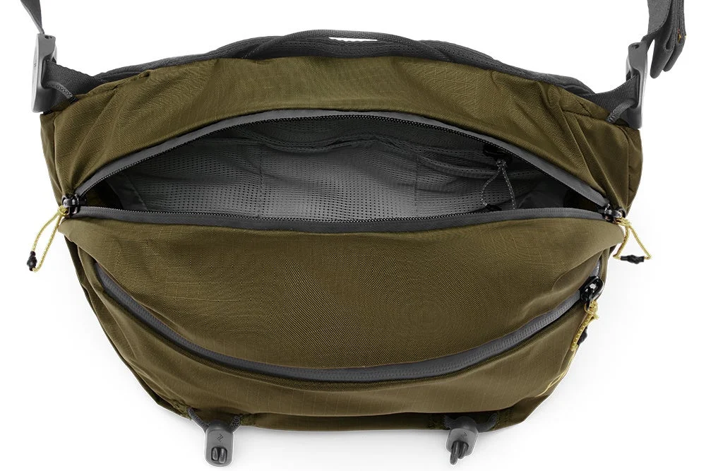 大きく開く開口部の画像