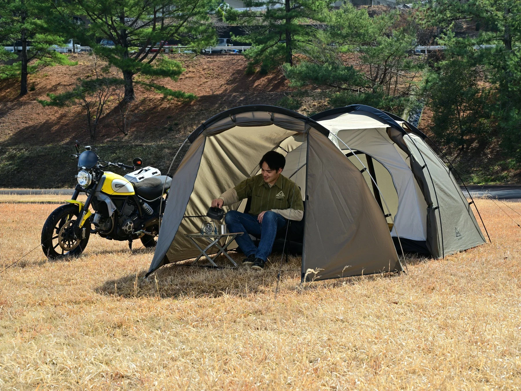 バイクとテント