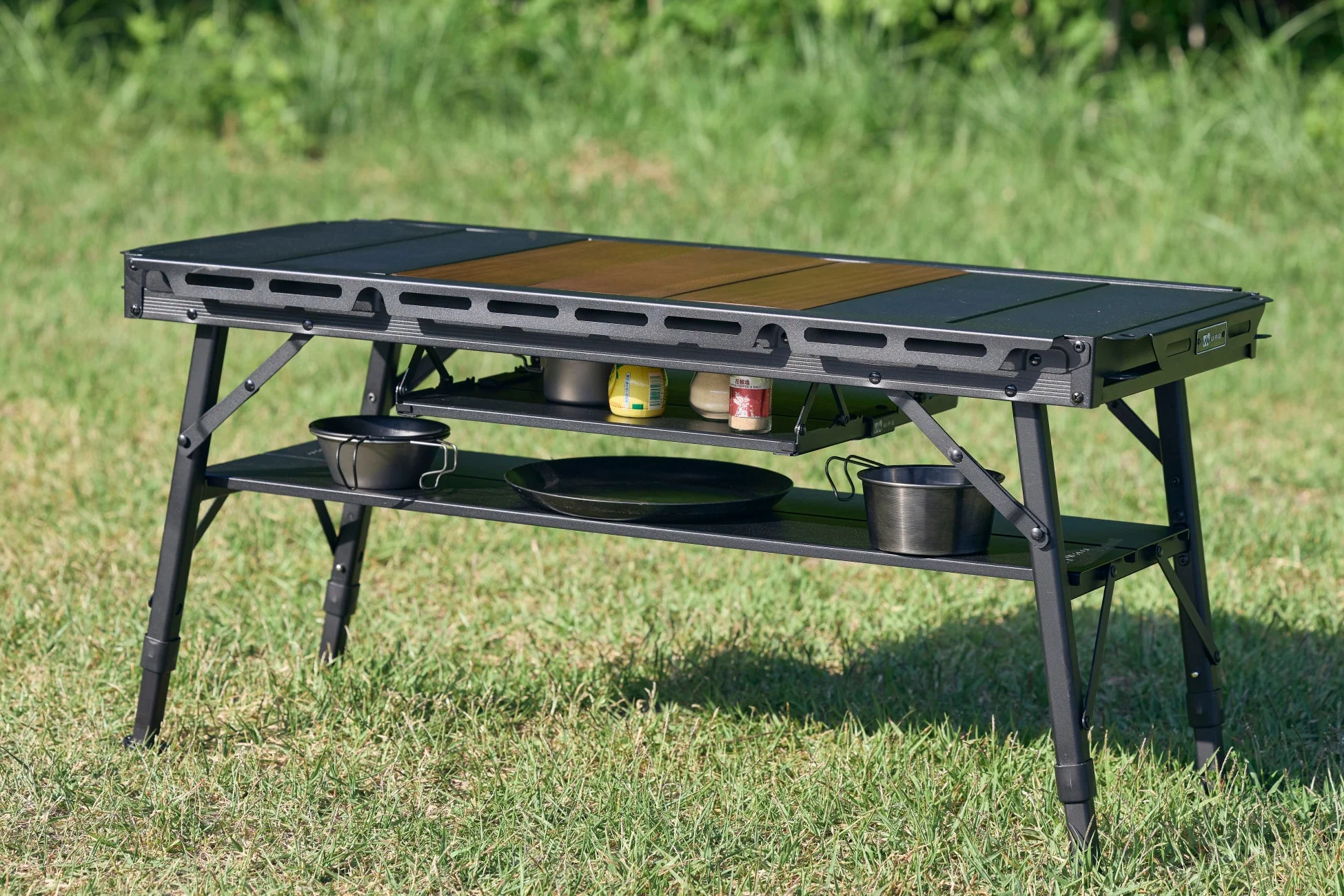 天板をセットしたWAQ MULTI BURNER BASE