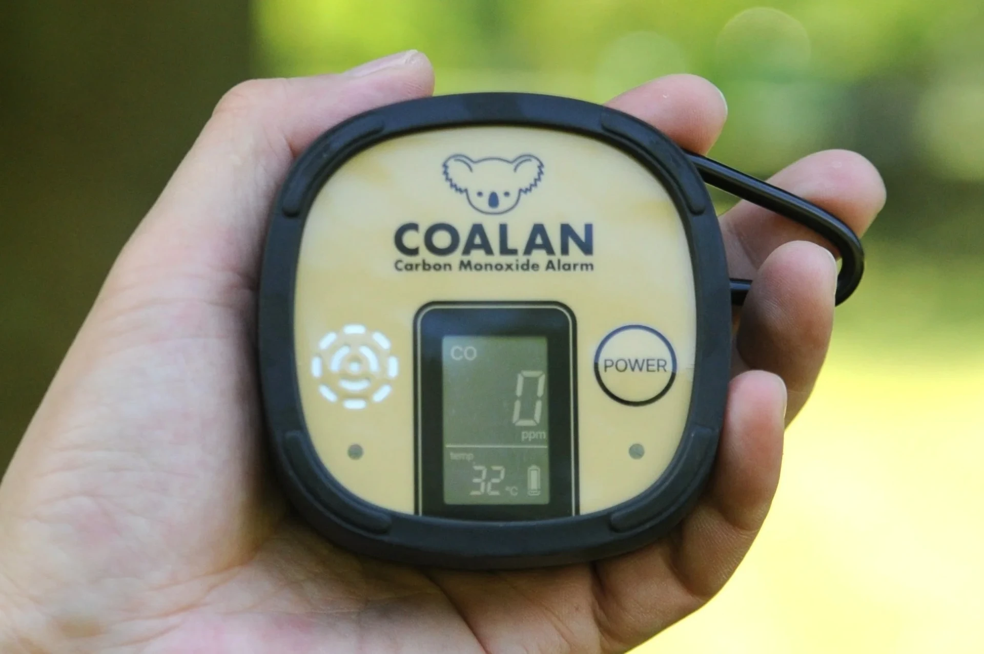 手に持たれたCOALAN CL-725