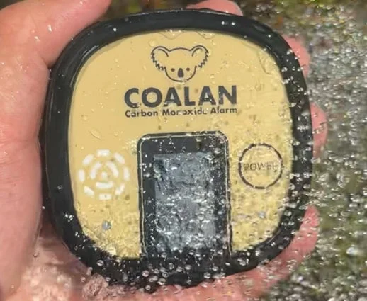 水しぶきを浴びるCOALAN CL-725